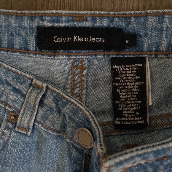 Calvin Klein- Light Wash Boot Cut Mom Jeans size 8 - Picture 2 of 6